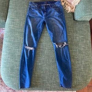 Mother Denim. Blue. Size 28.